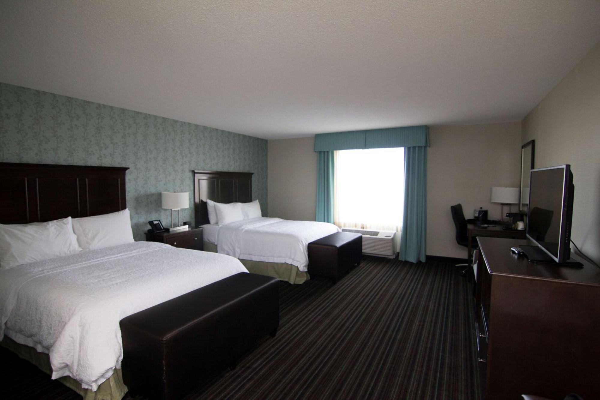 Hampton Inn & Suites By Hilton St. John'S Airport Экстерьер фото